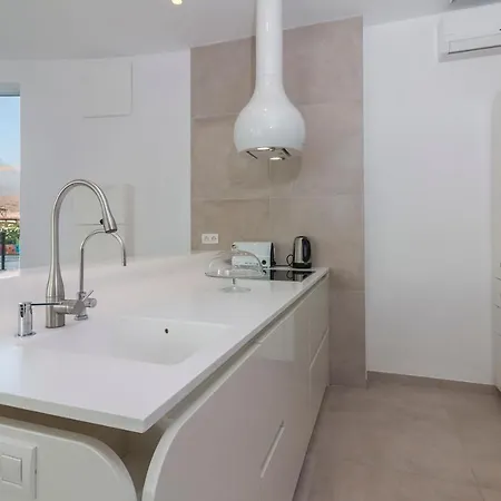 Equilibrium Villa Costa Adeje (Tenerife)