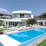 Equilibrium 빌라 아데제